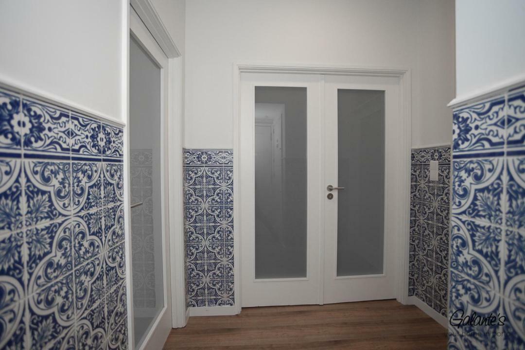 Downtown 3 Bedroom With Balcony - Quiet Street - Family Friendly - Groups 포르투 외부 사진