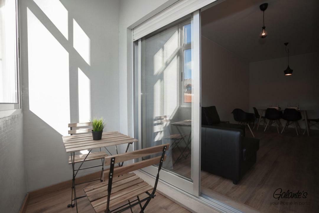 Downtown 3 Bedroom With Balcony - Quiet Street - Family Friendly - Groups 포르투 외부 사진